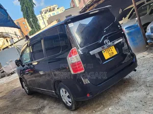 Toyota Noah 2008 Black