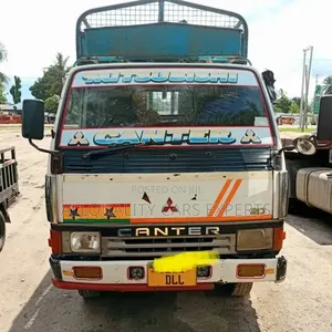 Canter Longbase Cargo 4d33 Ton 2 1⁄2