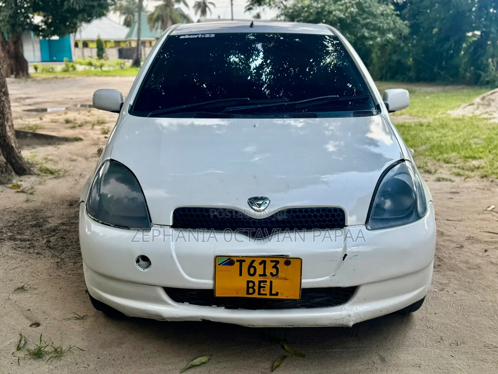 Toyota Vitz 2002 White