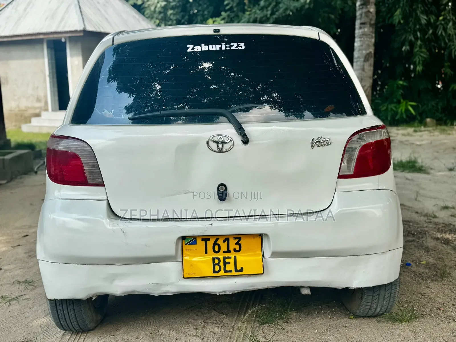 Toyota Vitz 2002 White