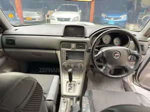 Subaru Forester 2004 Silver