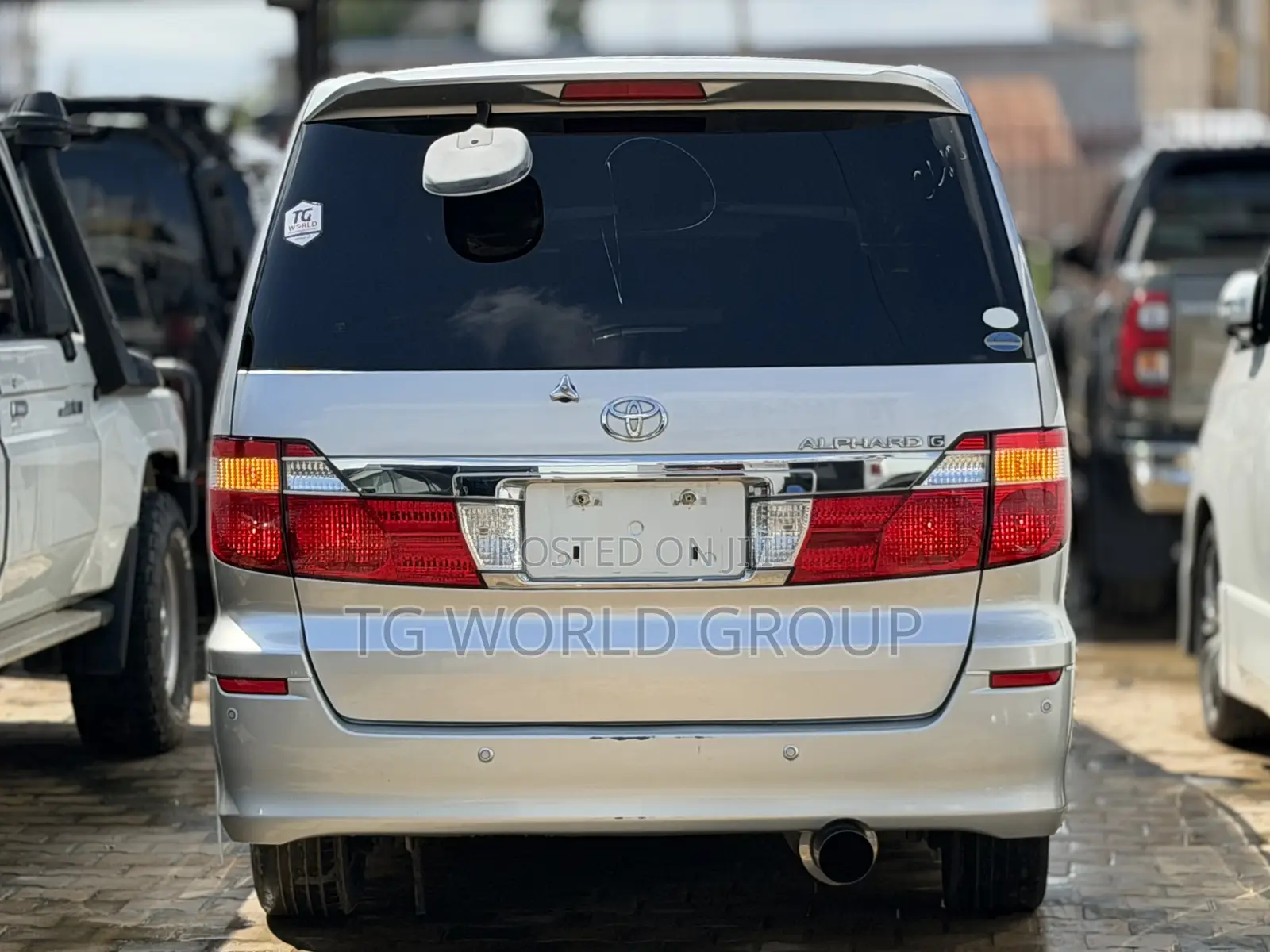 Toyota Alphard 2.4 Petrol FWD 2004 Silver