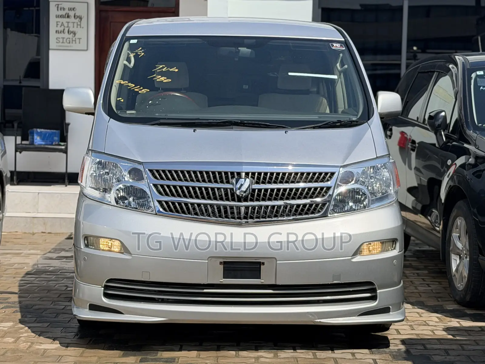 Toyota Alphard 2.4 Petrol FWD 2004 Silver