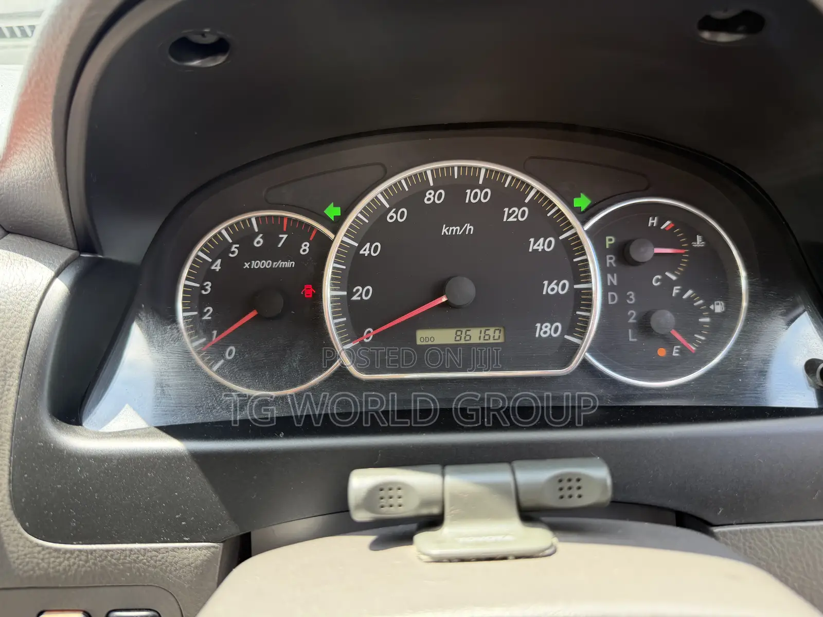 Toyota Alphard 2.4 Petrol FWD 2004 Silver