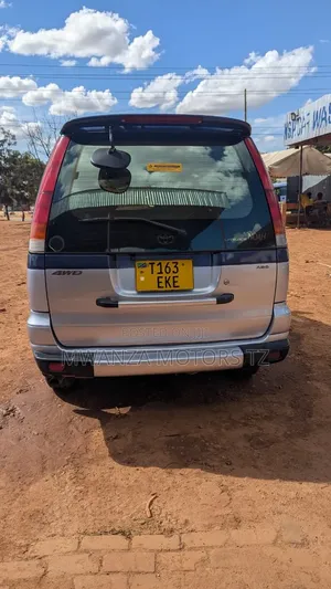 Toyota Noah 2001 Blue