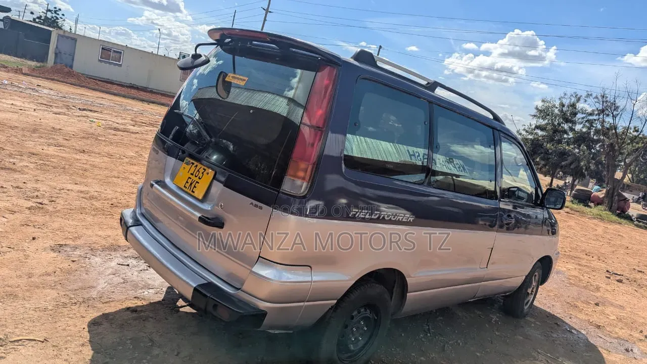 Toyota Noah 2001 Blue
