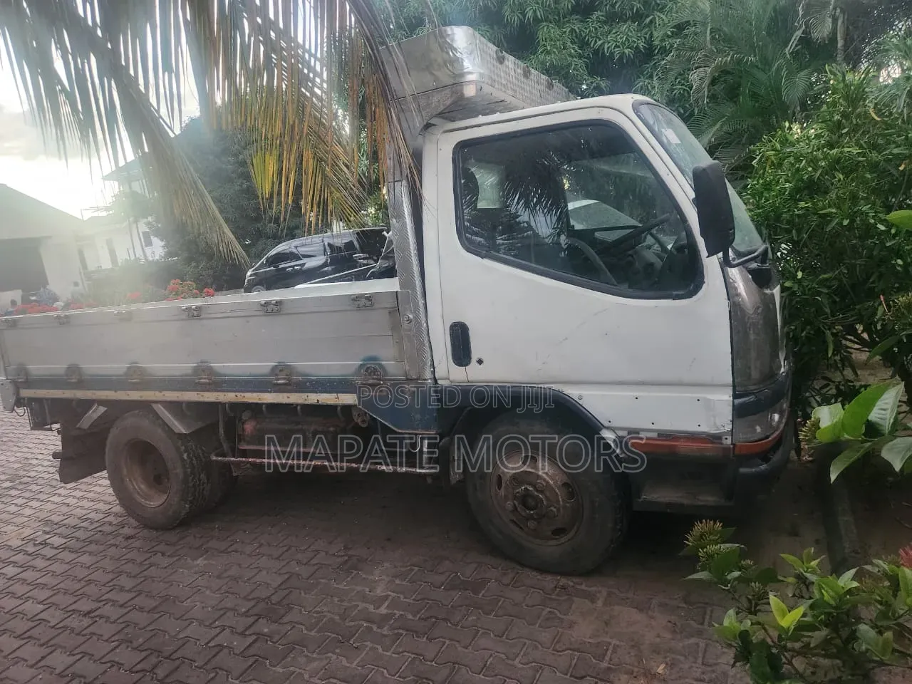 Mitsubishi Canter
