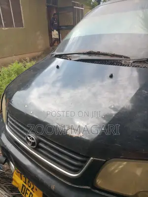 Toyota Noah 2002 Black