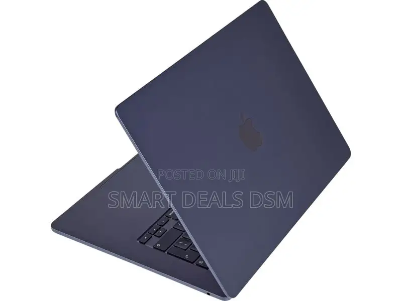Laptop Apple MacBook Air 2024 M3 8GB Apple M3 SSD 500GB