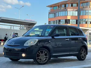 Mazda Verisa 2004 Black