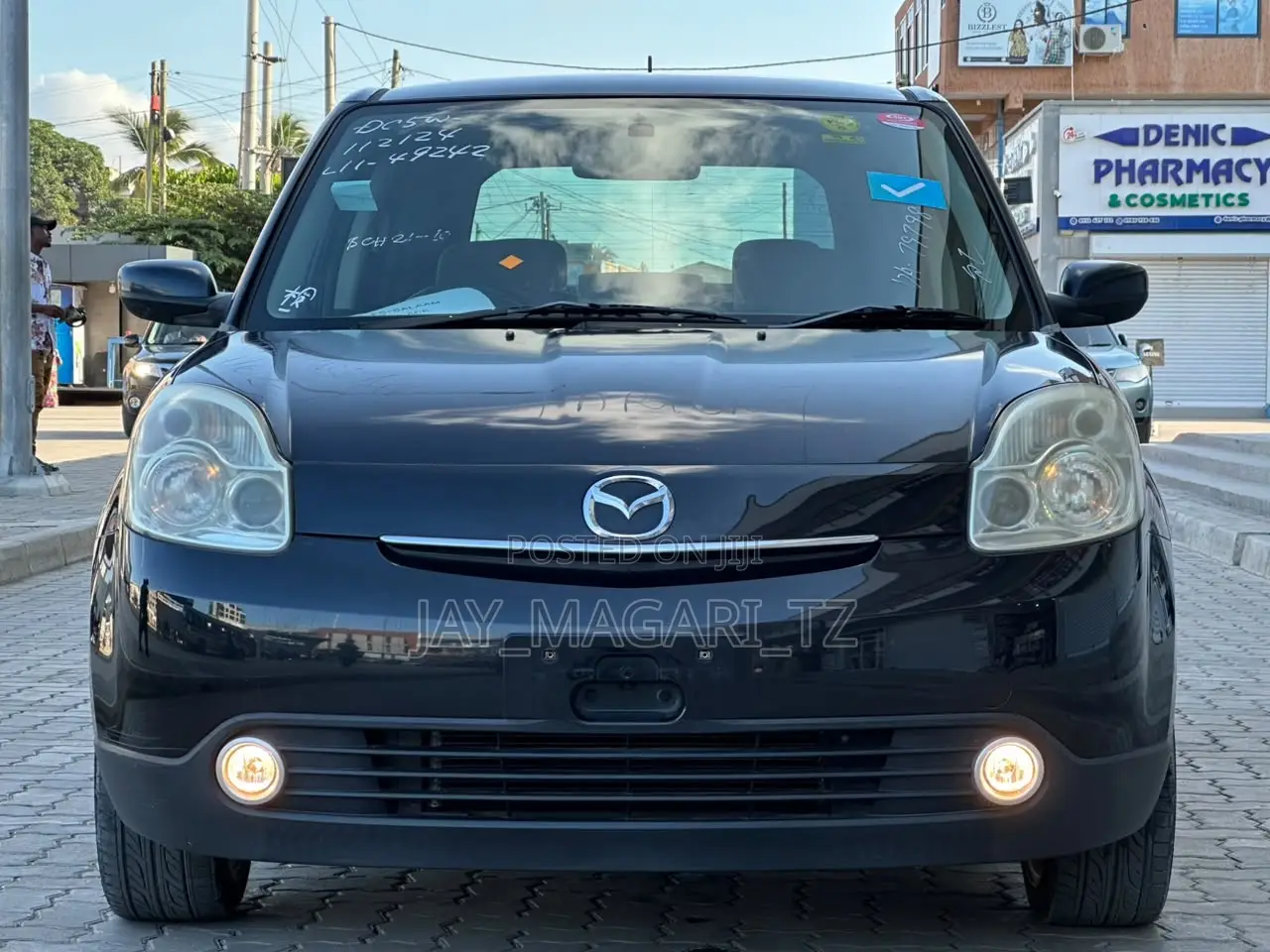 Mazda Verisa 2004 Black