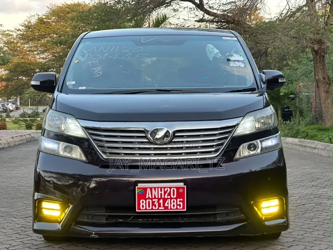 Toyota Vellfire 2010 Black