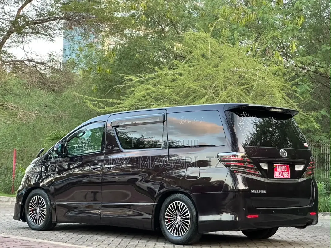 Toyota Vellfire 2010 Black