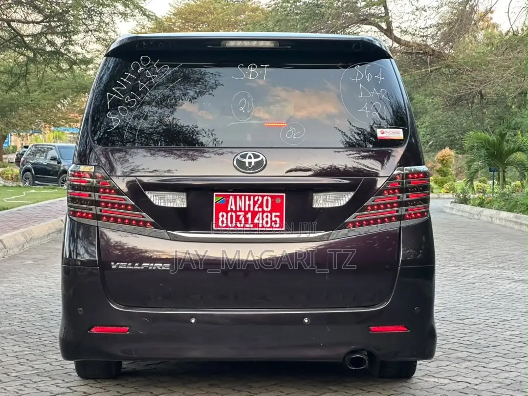 Toyota Vellfire 2010 Black