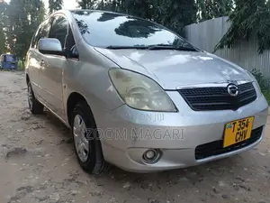 Toyota Corolla Spacio 2003 Silver