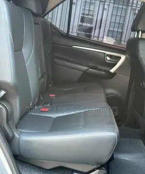 Toyota Fortuner 2020 Silver