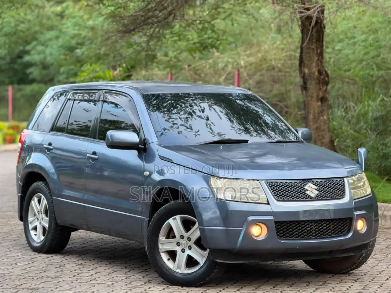 Suzuki Escudo 2005 Gray