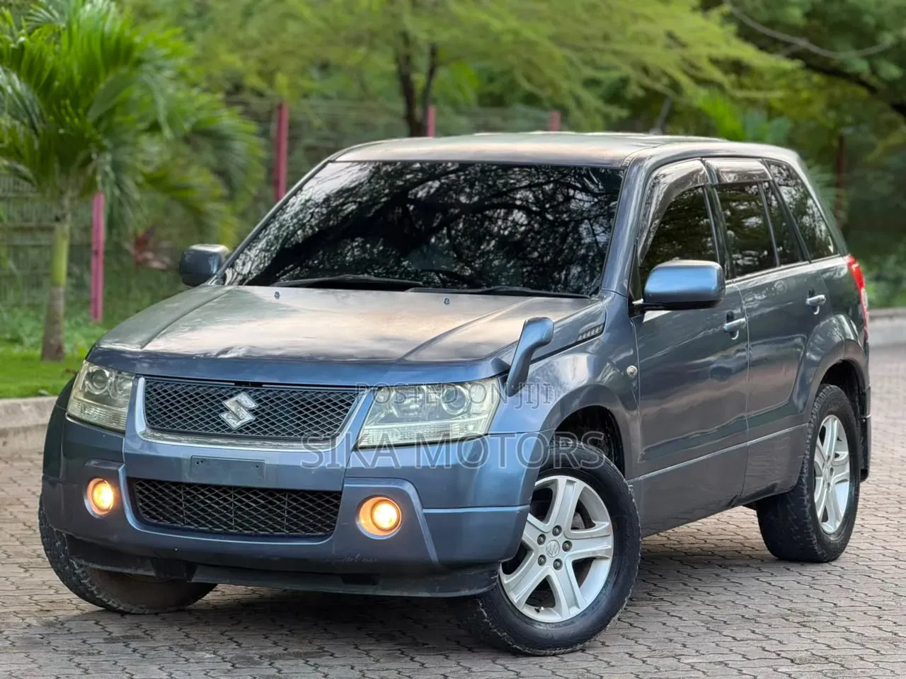Suzuki Escudo 2005 Gray