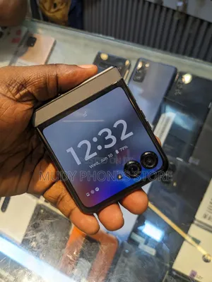 Motorola Razr 50 256 GB Gray