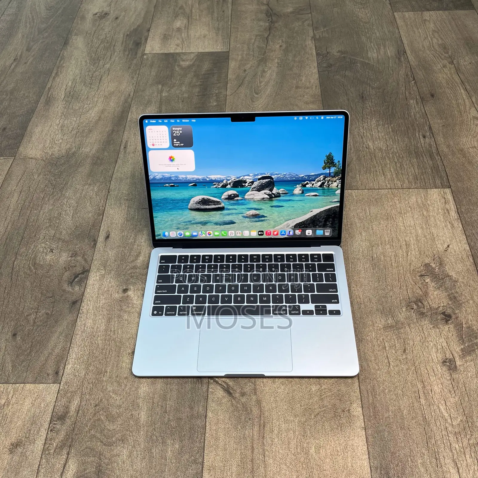 New Laptop Apple MacBook Air 2025 M4 16GB Intel Core i5 SSD 256GB