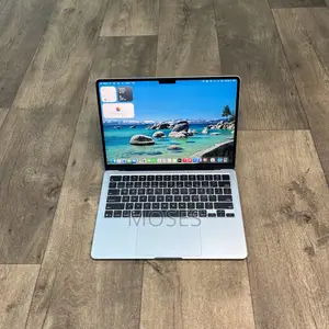New Laptop Apple MacBook Air 2025 M4 16GB Intel Core i5 SSD 256GB