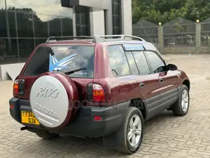 Toyota RAV4 1999 Maroon