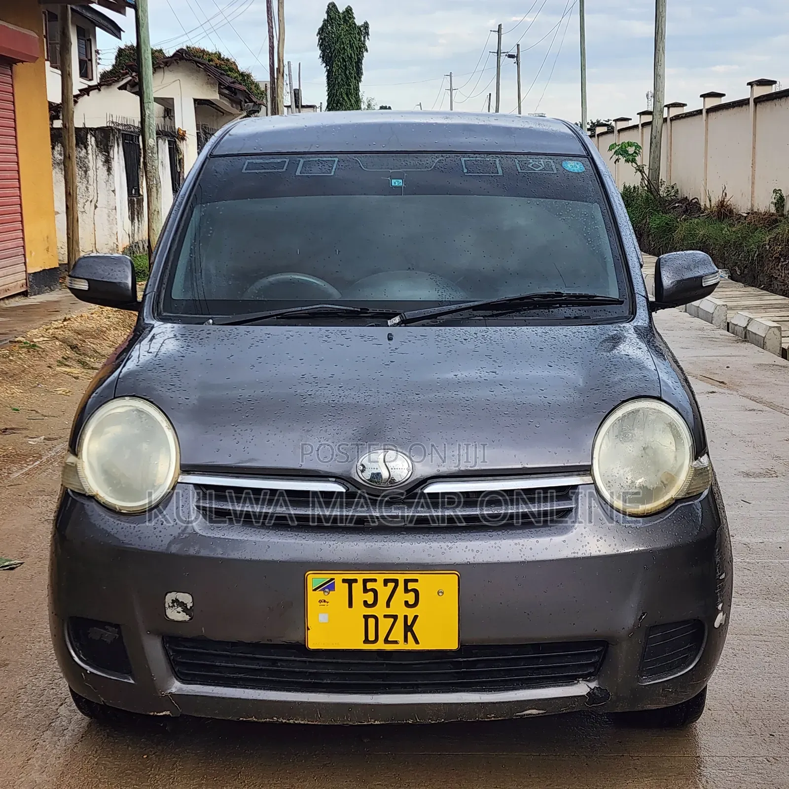 Toyota Sienta 2006 Silver