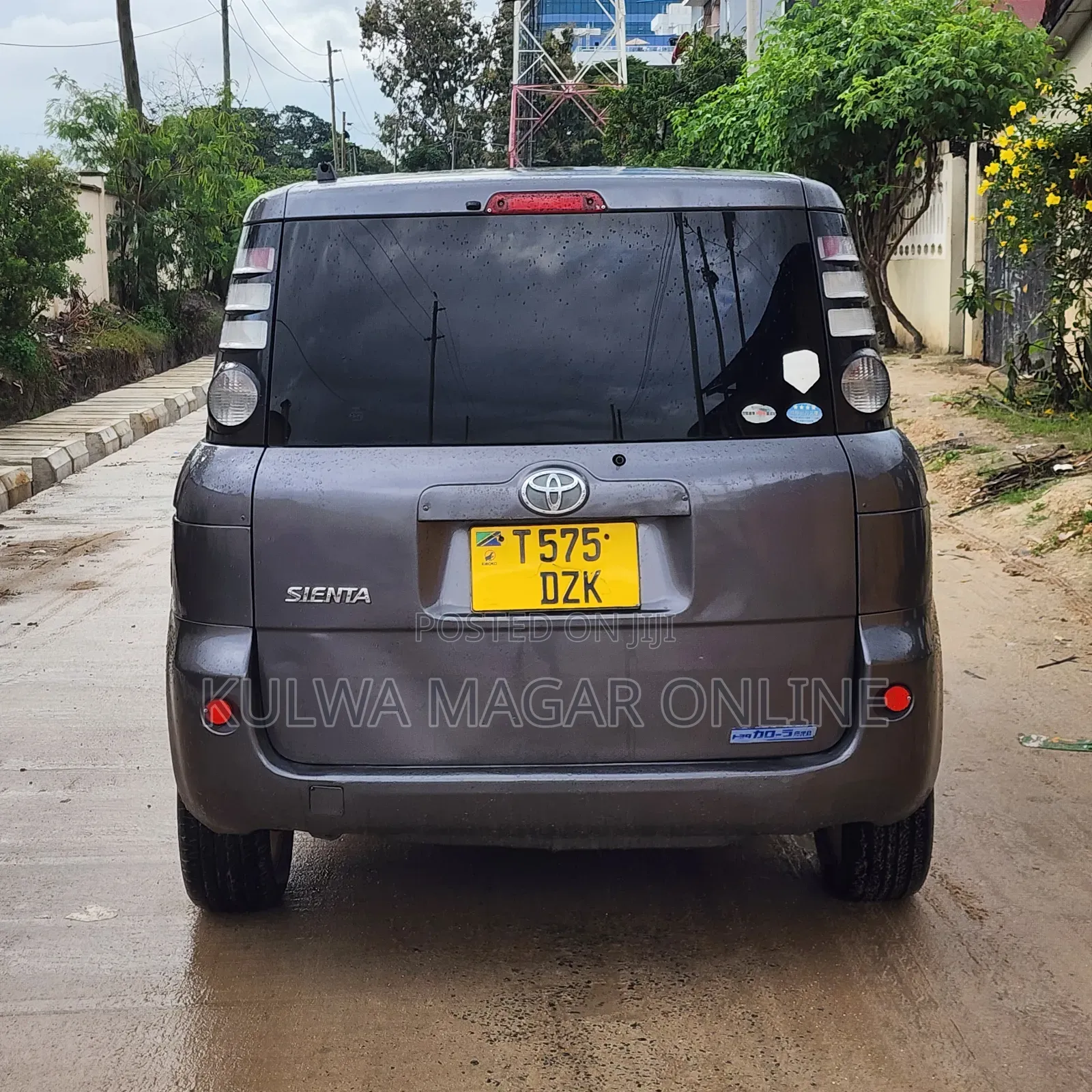 Toyota Sienta 2006 Silver