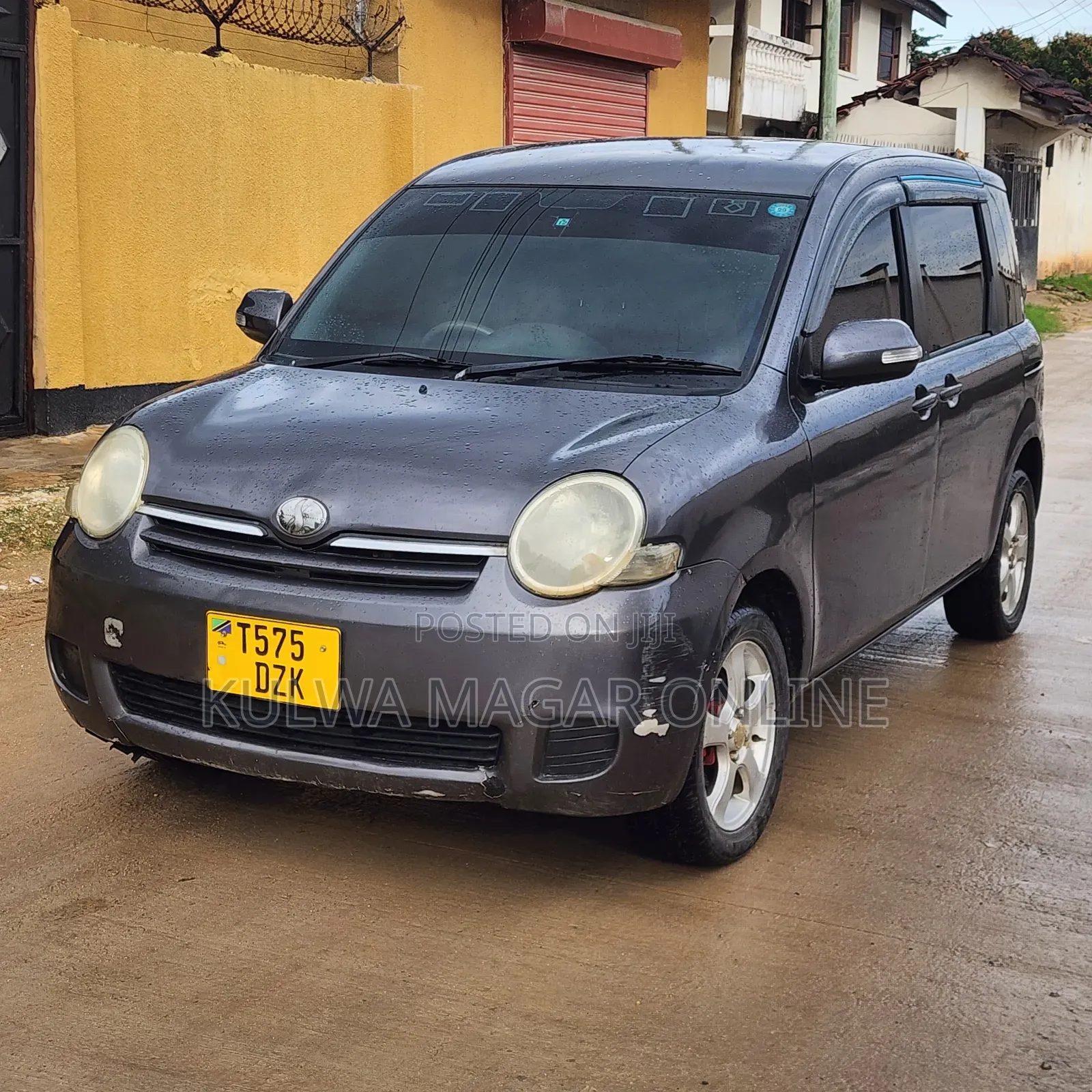 Toyota Sienta 2006 Silver