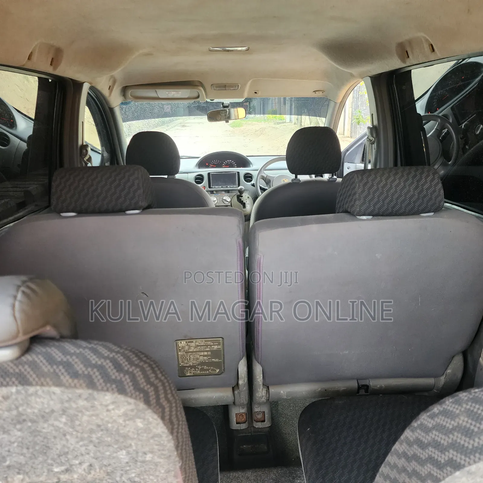 Toyota Sienta 2006 Silver