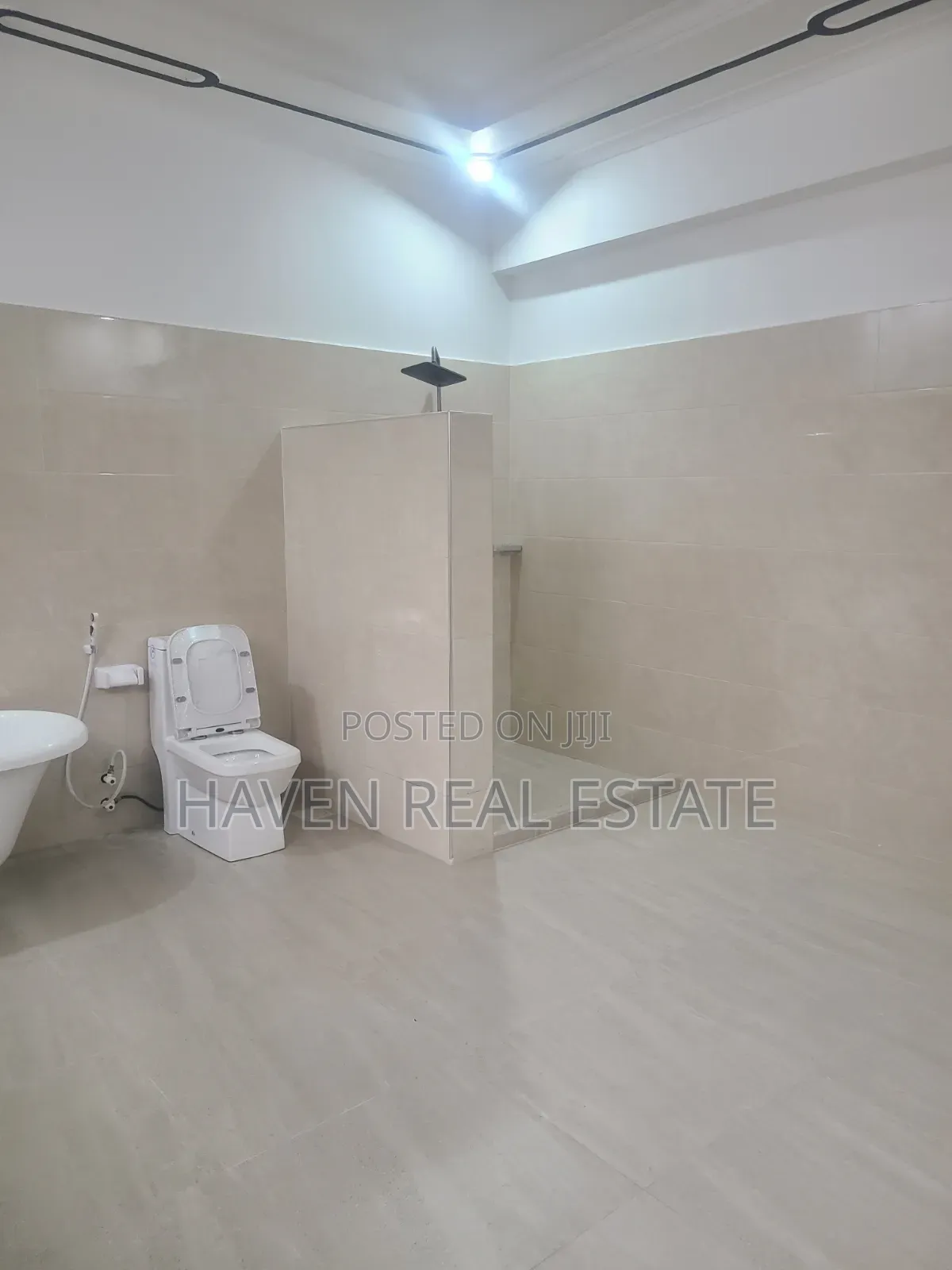 Furnished 4bdrm Villa in Masaki for rent
