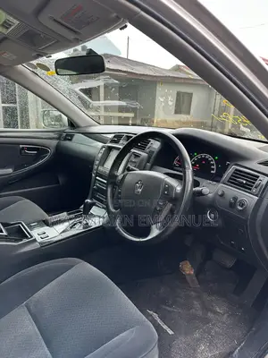 Toyota Crown 2007 Silver