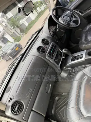 Jeep Cherokee Sport 2.8 CRD Automatic 2005 Silver