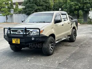 Toyota Hilux 2008 Beige