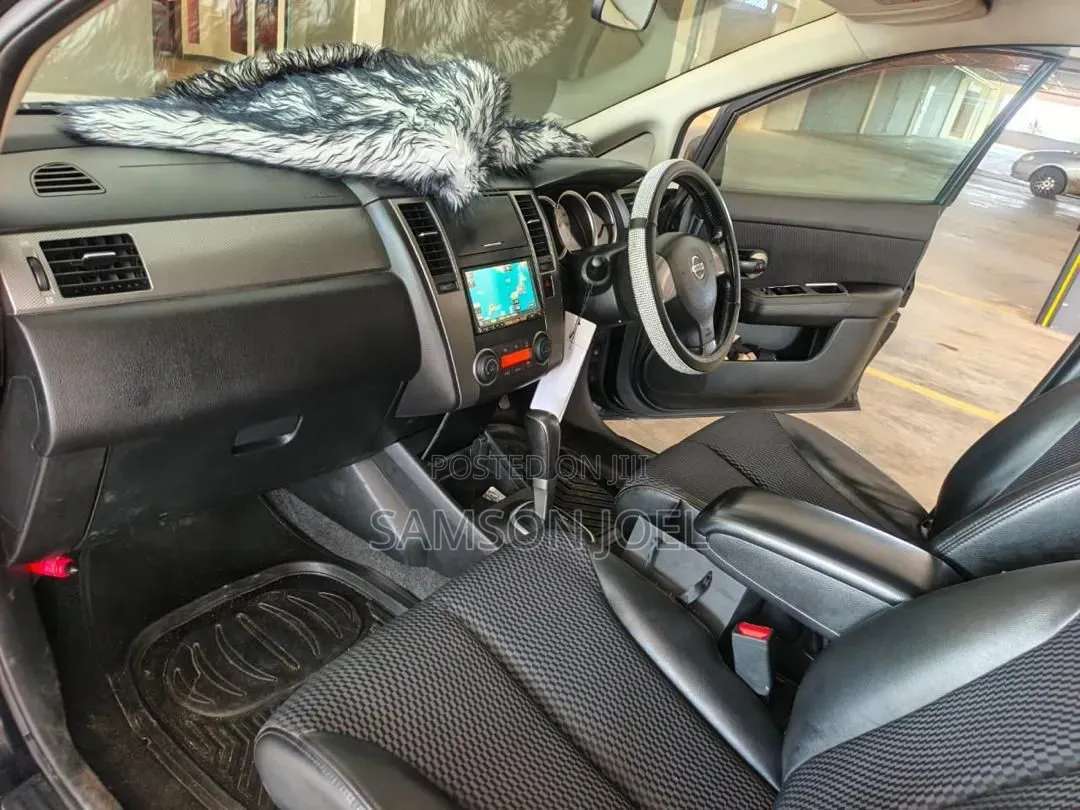 Nissan Tiida 2008 Black