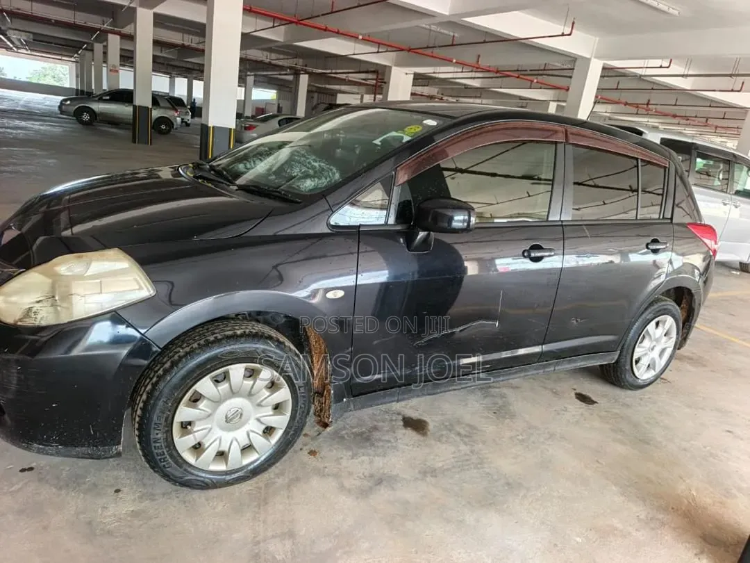Nissan Tiida 2008 Black