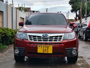 Subaru Forester 2012 Maroon