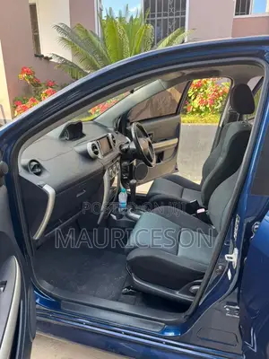 Toyota IST 2006 Blue