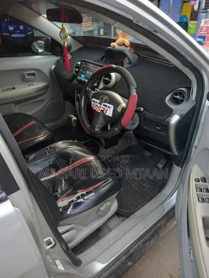 Toyota IST 2004 Silver