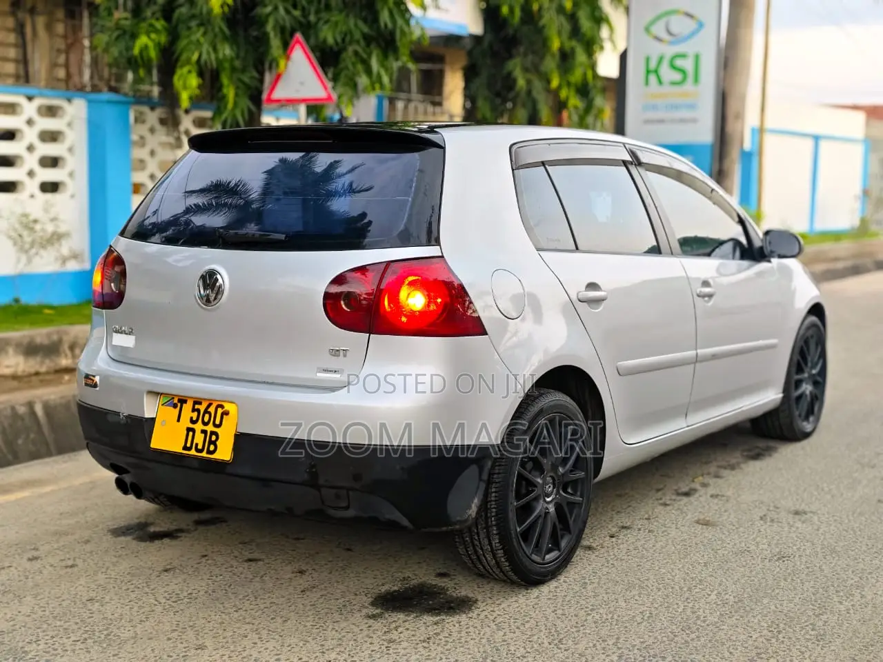 Volkswagen Golf 2012 Silver