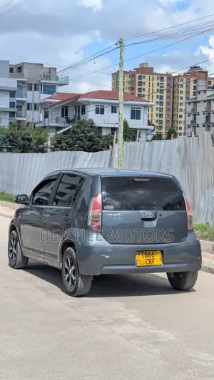 Toyota Passo 2005 Gray