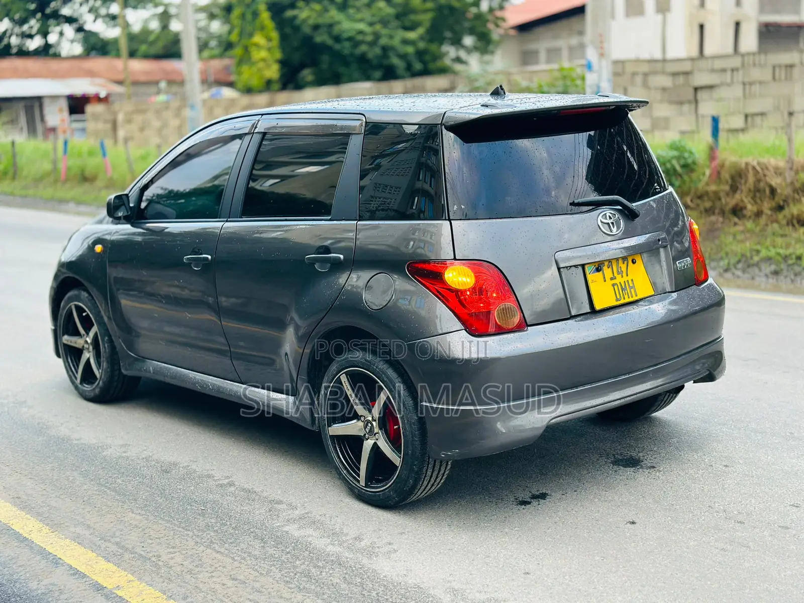 Toyota IST 2005 Brown