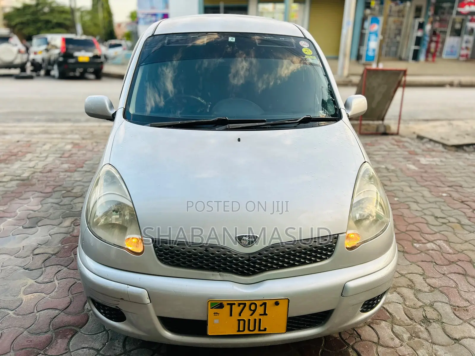 Toyota Fun Cargo 2004 Silver
