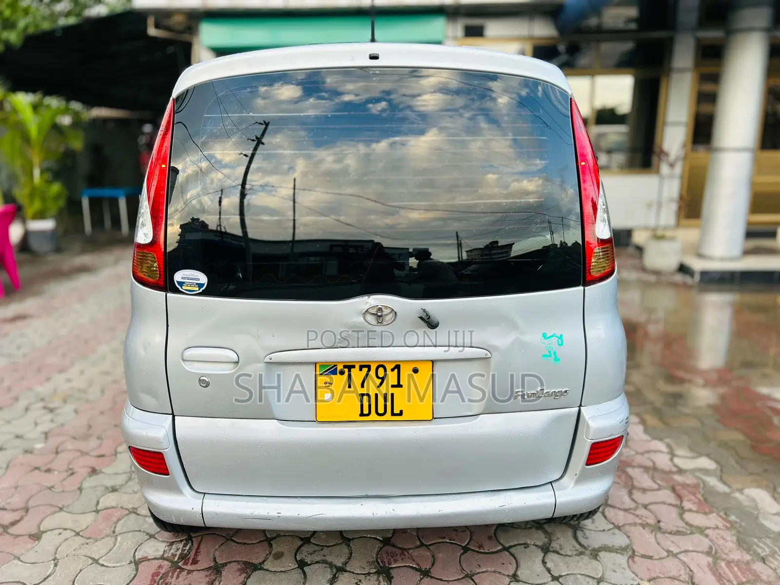 Toyota Fun Cargo 2004 Silver