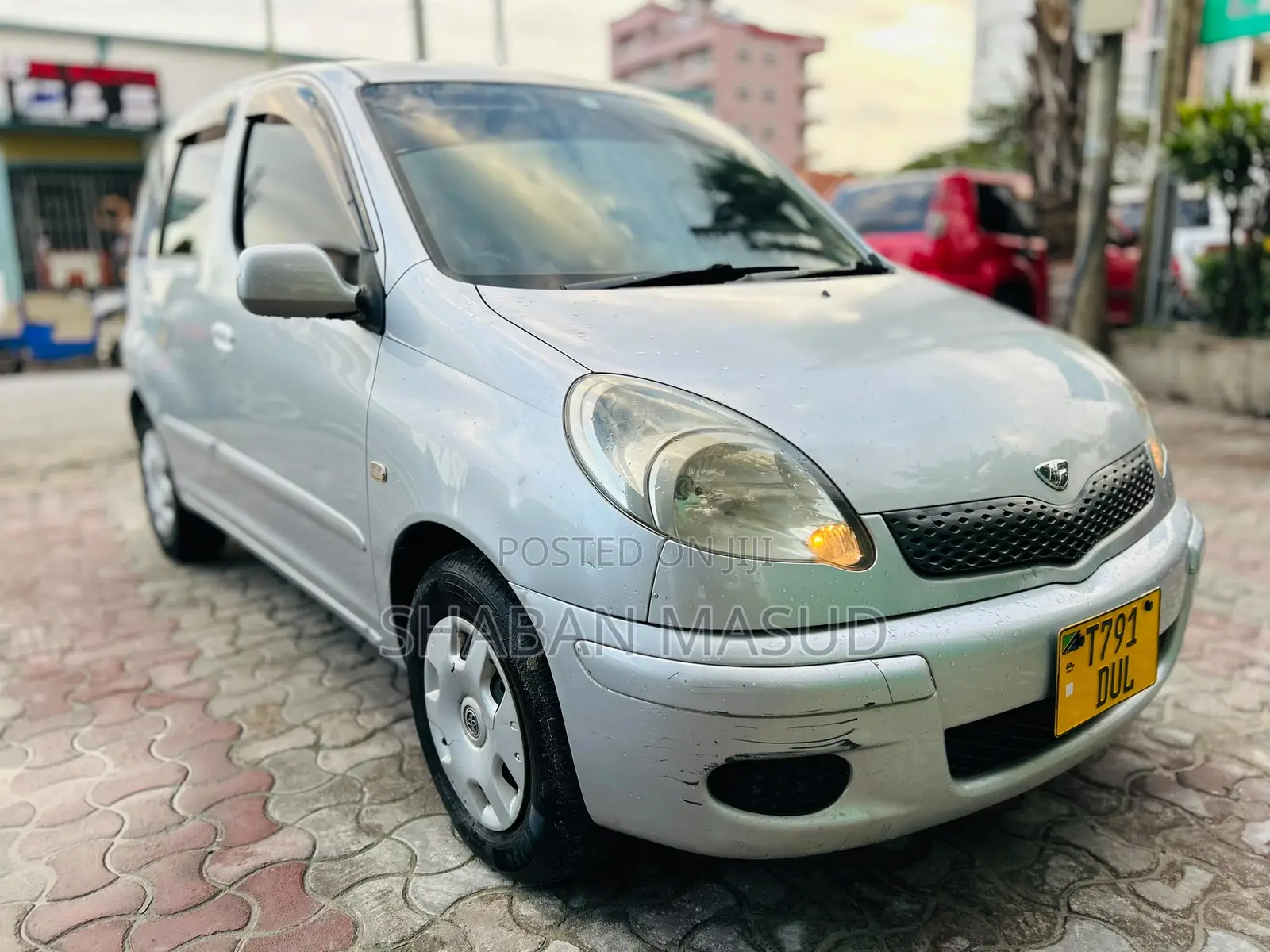 Toyota Fun Cargo 2004 Silver