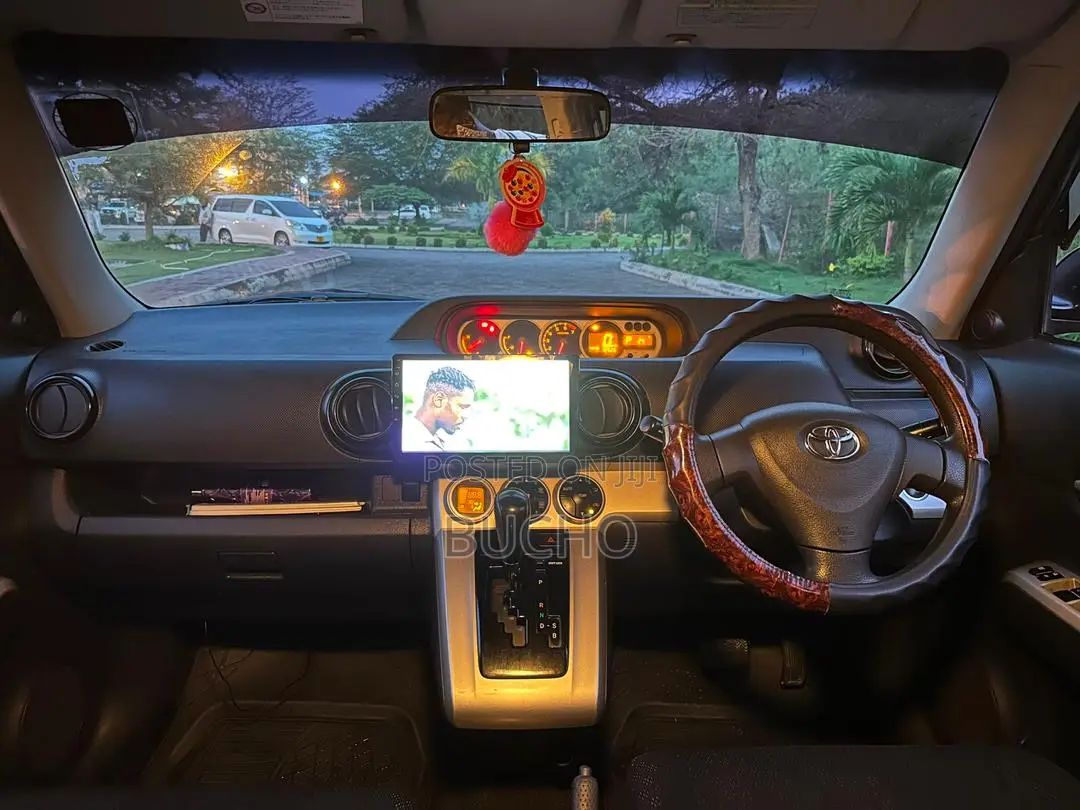 Toyota Corolla Rumion 2009 Black