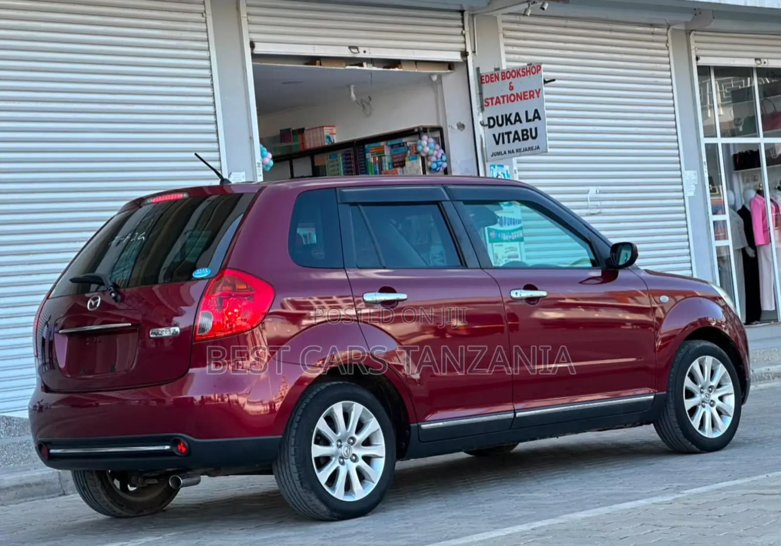 Mazda Verisa 2013 Maroon