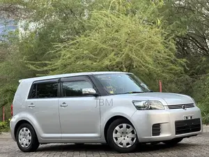 Toyota Corolla Rumion 2009 Silver