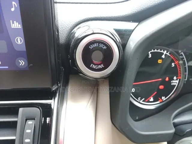 Toyota Land Cruiser LC300 2023 Pearl