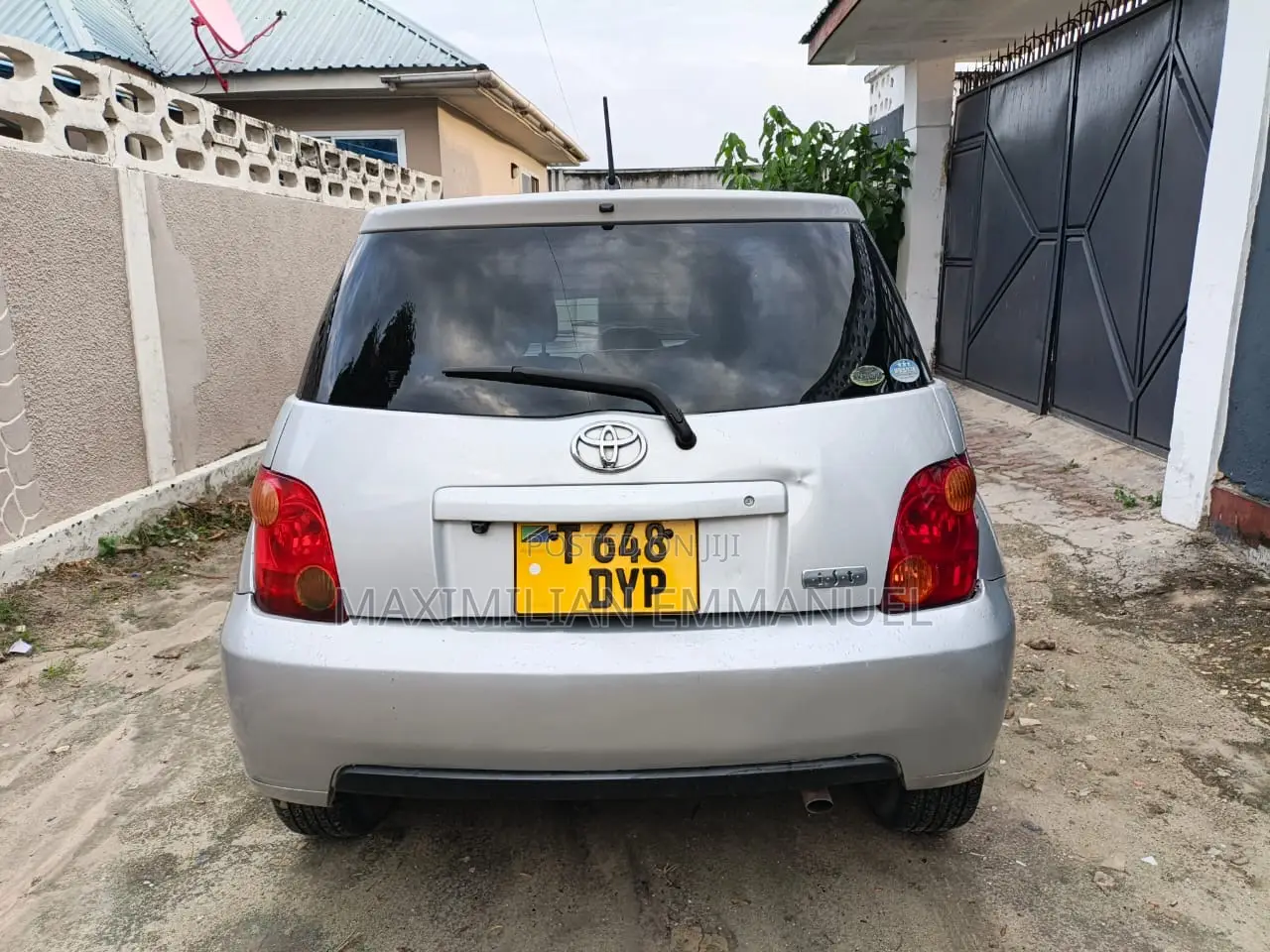 Toyota IST 2005 Silver